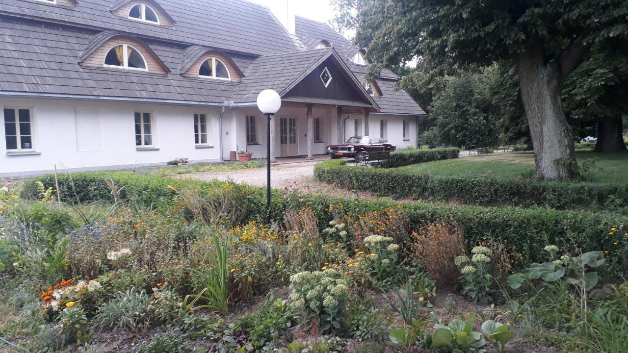Bed and Breakfast Dwor Strzyzew Zelazowa Wola Экстерьер фото