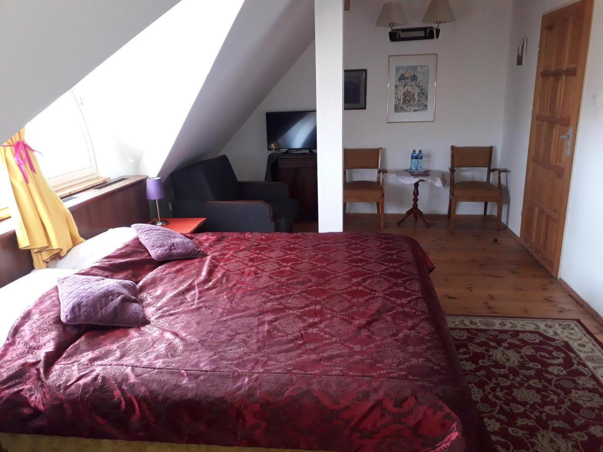 Bed and Breakfast Dwor Strzyzew Zelazowa Wola Экстерьер фото