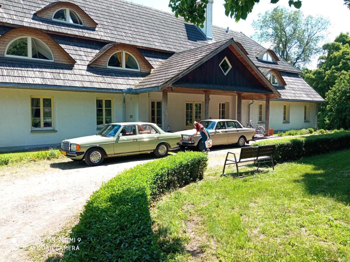 Bed and Breakfast Dwor Strzyzew Zelazowa Wola Экстерьер фото