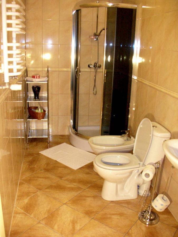 Bed and Breakfast Dwor Strzyzew Zelazowa Wola Экстерьер фото